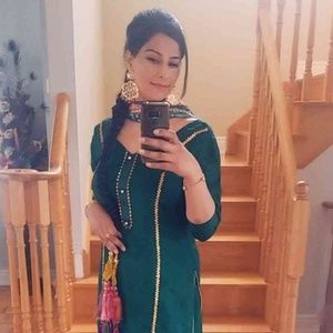 Meet your Posher, Preet